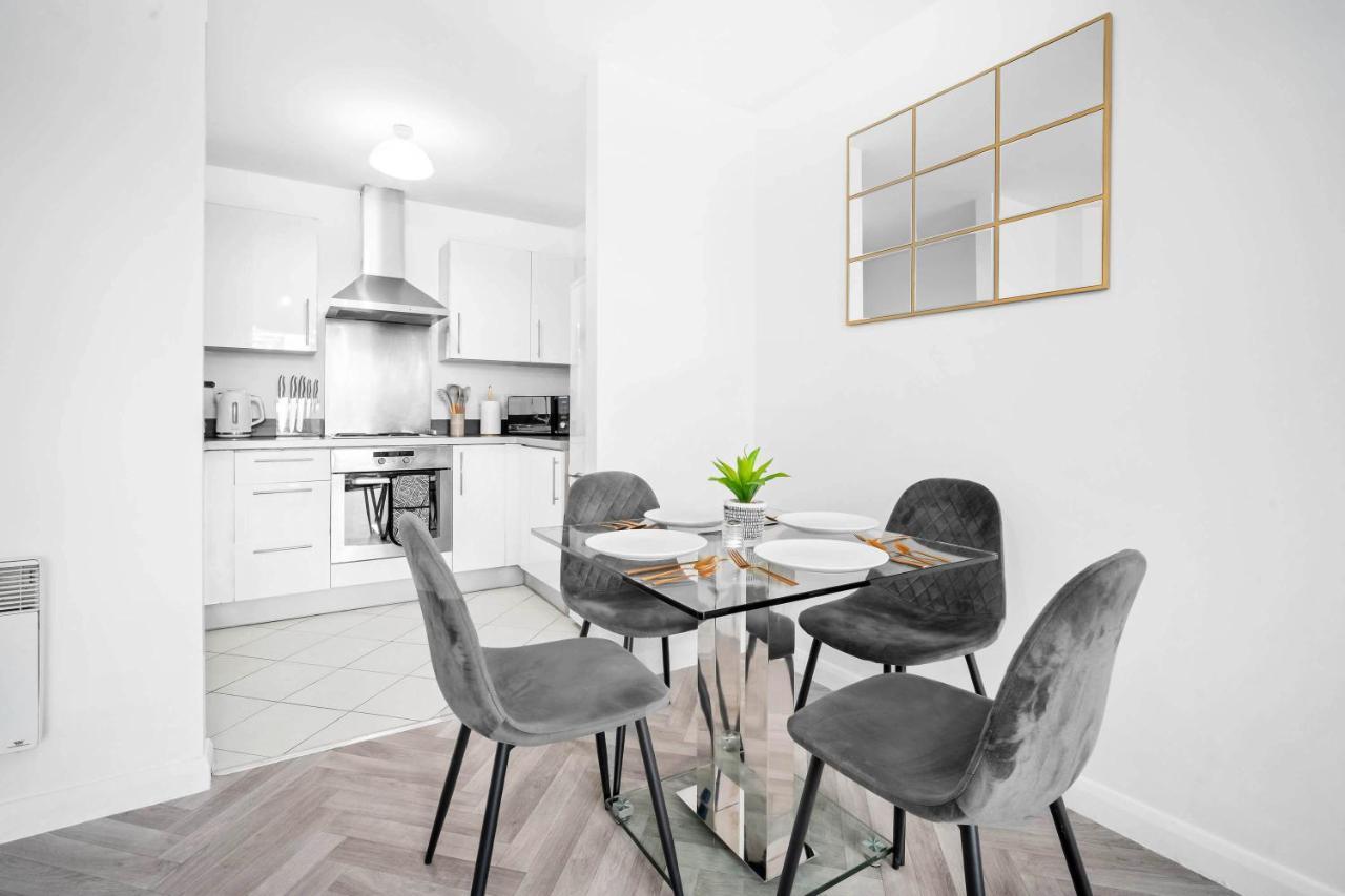 New Luxury City Centre Apartment By Azura Nights Birmingham Bagian luar foto